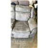Image 2 : NEW SECTIONAL 2 SEATER POWER RECLINING SECTION