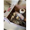 Image 2 : BOX OF ESTATE COLLECTIBLE