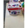 Image 2 : 2 ELECTRIC BALLOON PUMPS AND 2 BAGS DINO FILLED EASTER EGGS