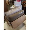 Image 2 : 4 NEW REPLACEMENT CHAIR SEATS