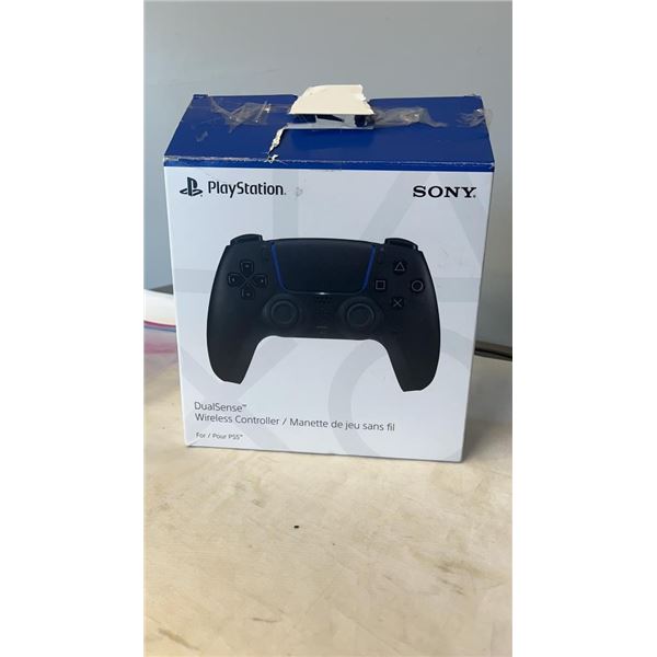 PLAYSTATION 5 DUALSENSE CONTROLLER BLACK - TESTED WORKING - RETAIL $89