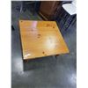 Image 2 : SQUARE COFFEE TABLE