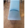 Image 2 : VINTAGE BUTTONBACK FABRIC SIVEL CHAIR