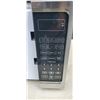 Image 2 : INSIGNIA 0.7CU/FT MICROWAVE