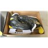 Image 2 : AS NEW REVO REV30 HOCKEY SKATES SIZE 7