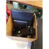 Image 2 : LOT OF PARTS LAPTOPS, SPEAKERS WIFI EXTENDERS ETC