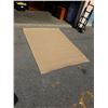 Image 1 : 5FT WIDE AREA RUG