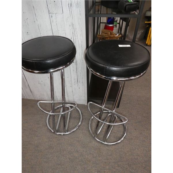 2-bar stools