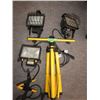 Image 1 : work lights w/ stand