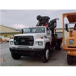 1993 FORD F800 FLATBED TRUCK
