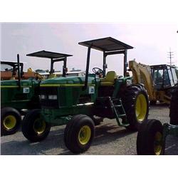 JOHN DEERE 7210 FARM TRACTOR