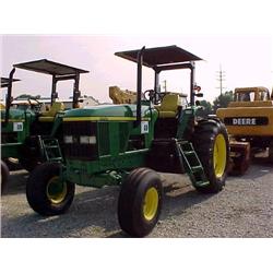 JOHN DEERE 7210 FARM TRACTOR