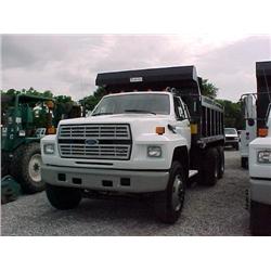 1992 FORD FT900 T/A DUMP