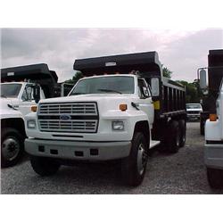 1992 FORD FT900 T/A DUMP