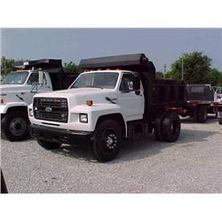 1991 FORD F700 S/A DUMP