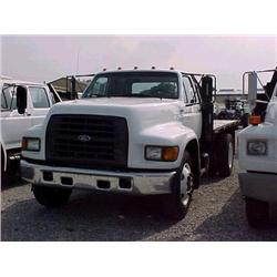 1998 FORD F800 FLATBED TRUCK