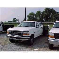 1997 FORD F350 CREWCAB FLATBED TRUCK