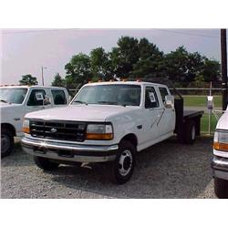 1995 FORD F350 CREWCAB FLATBED TRUCK