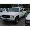 Image 1 : 1999 GMC SUBURBAN 2500