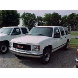 1999 GMC SUBURBAN 2500