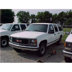 1999 GMC SUBURBAN 2500