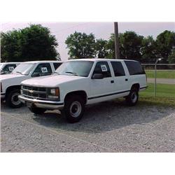 1999 CHEVROLET SUBURBAN 2500
