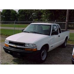 2001 CHEVROLET S10 EXTENDED CAB PICKUP