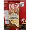 Image 2 : CASE LOT Nestle Kit Kat Oh Hello Cookie Dough Chocolate Bar 15 x 111g