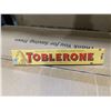 Image 3 : CASE LOT Toblerone Swiss Milk Chocolate Bar 20 x 100g