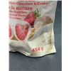 Image 2 : Tru Fru Nature's Strawberries in White Chocolate & Creme (454g)