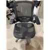 Image 1 : Bayside Furnishings Black Mesh Office Chair