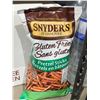 Image 2 : Snyder's Gluten Free Pretzel Sticks 12 x 220g