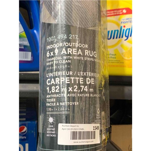 Indoor / Outdoor 6' x 9' Area Rug Charcoal w/ White Stripe