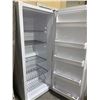 Image 2 : Frigidaire Upright Full Sized Deep Freeze