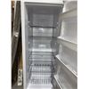 Image 3 : Frigidaire Upright Full Sized Deep Freeze