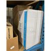Image 8 : SHELF OF ASSORTED COMMERCIAL TAKE-OUT CONTAINERS & RESTAURANT PRODUCTS