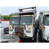 Image 1 : 2015 PETERBILT PB320 PACCAR, 2DR GARBAGE TRUCK, WHITE, VIN 3BPZLJ0X7FF289969,