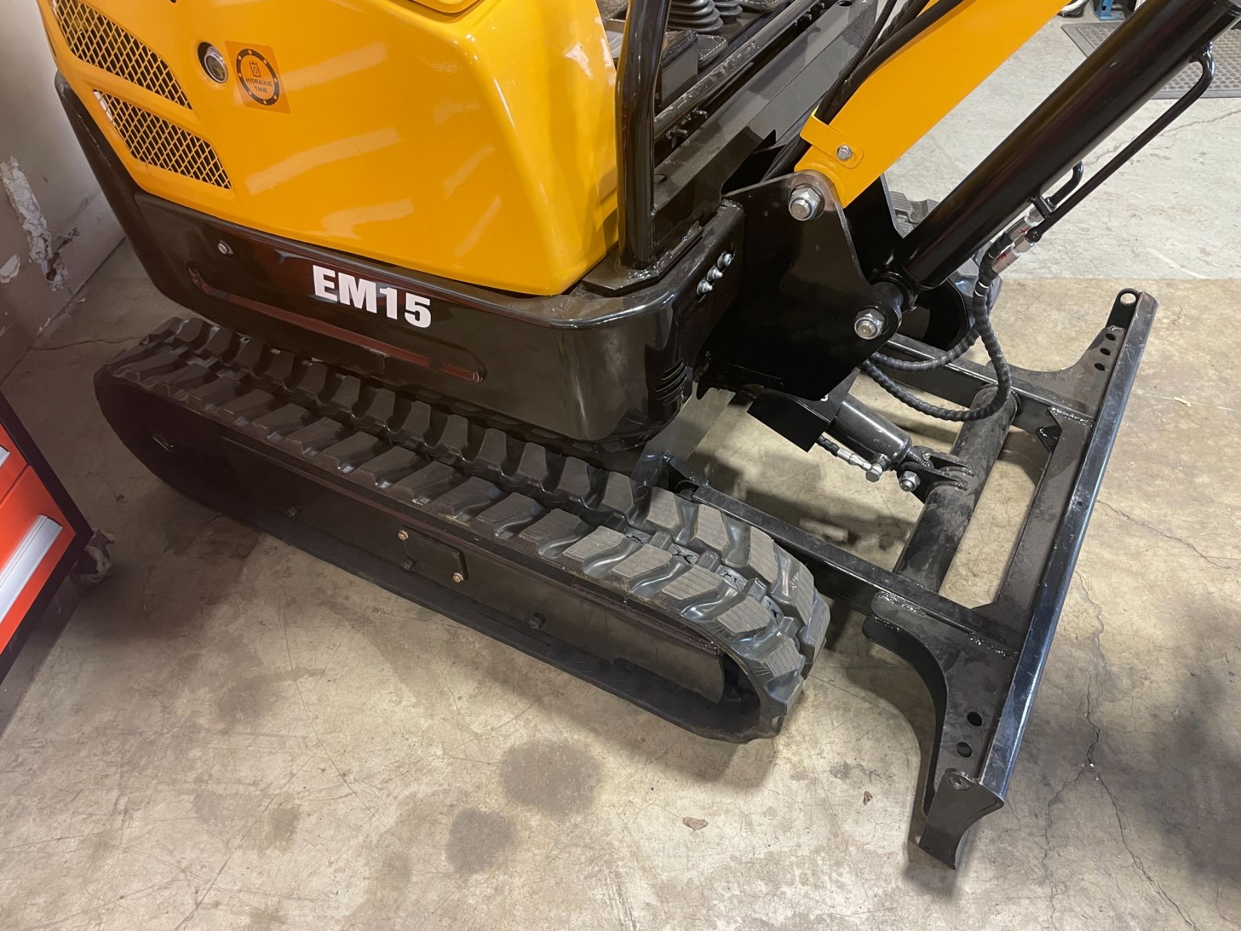 2023 DIGGIT EM15 880 KG LOAD CAPACITY 43 WIDTH HYDRAULIC GAS POWERED 2023-diggit-em15-880-kg-load-capacity-43-width-hydraulic-gas-powered