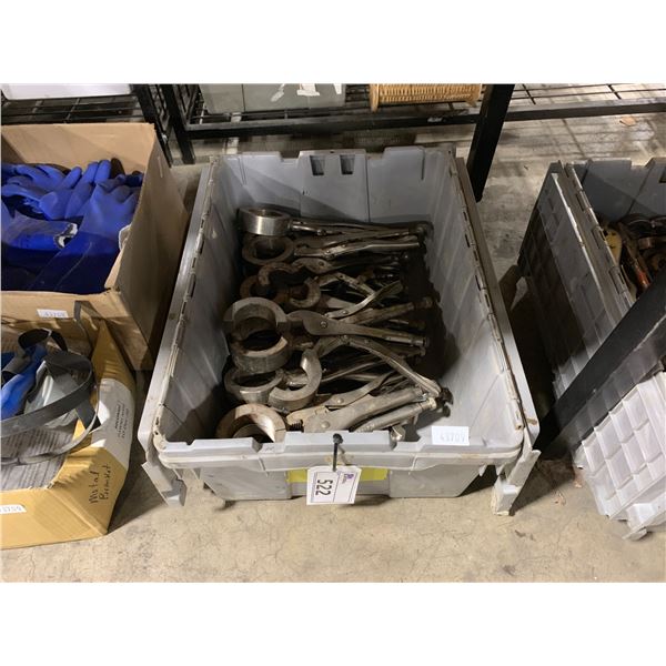 BOX OF  ASSORTED HEAVY DUTY COLD RING CLAMPS