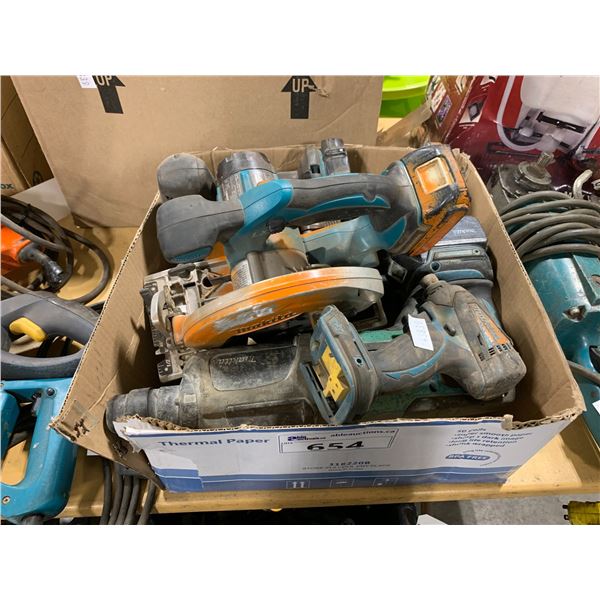 BOX OF ASSORTED BATTERY POWERED CORDLESS MAKITA TOOLS: CIRCULAR SAW, DRILLS AND HEAVY DRILLS.