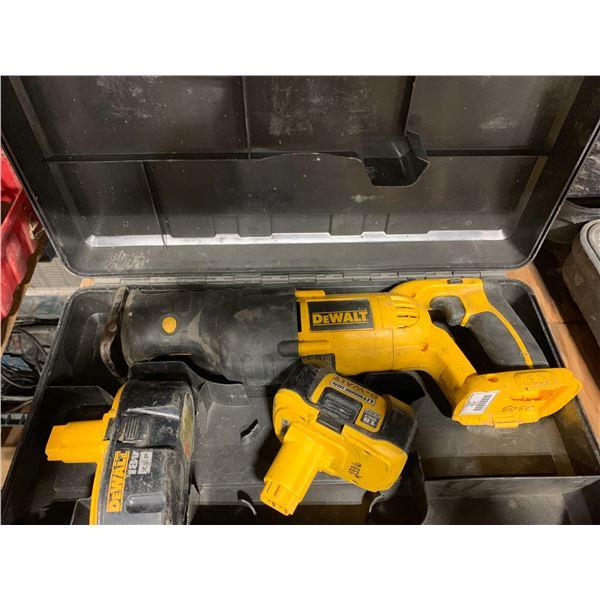 DEWALT DC385 CORDLESS RECIPROCATING SAW ( HAS BATTERY, NO CHARGER) & BOSCH 11258VSR