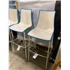 Image 2 : 6- WHITE/BLUE METAL FRAMED BAR HEIGHT CHAIRS