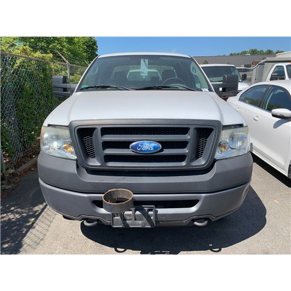 2008 FORD F150 XL TRITON, EXTENDED CAB TRUCK, WHITE, VIN 1FTRX14W38FC27103,