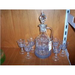 DECANTER W/ GLASSES
