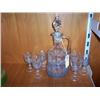 Image 1 : DECANTER W/ GLASSES