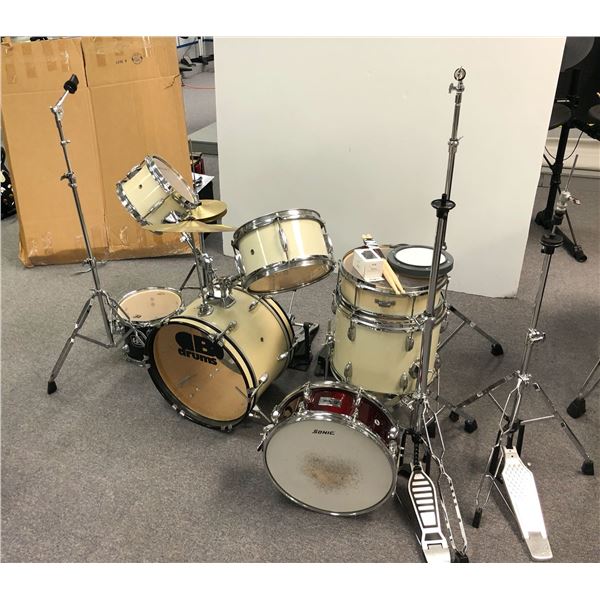 12pc assorted drums set w/ extra stands and pedals