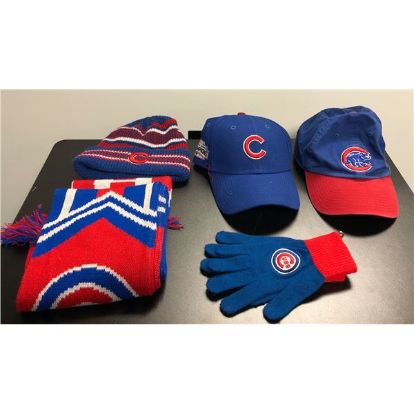 Group of assorted Chicago Cubs merchandise - includes beanie cap/ scarf/ pair of gloves/ '47 brand c