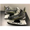 Image 2 : Pair of CCM Tacks 9090 SR player skates w/ box - size 9