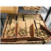 Image 1 : Box full of new antique reproduction decorative bookends (approx. 30 pcs)