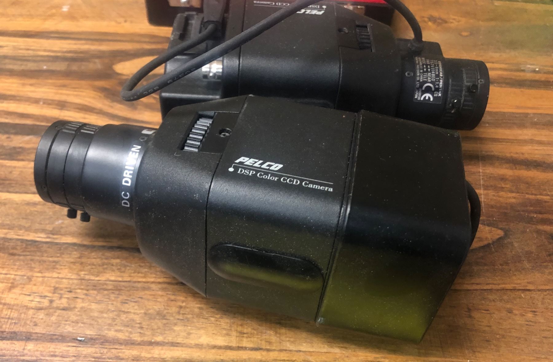 Dsp Color Camera 2 Pelco DSP Color CCD Cameras